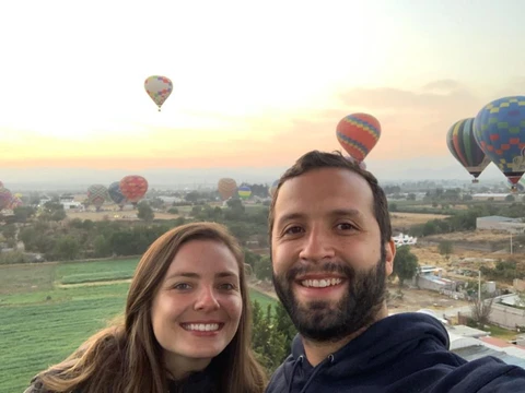 Cali y Mile celebrando un momento especial